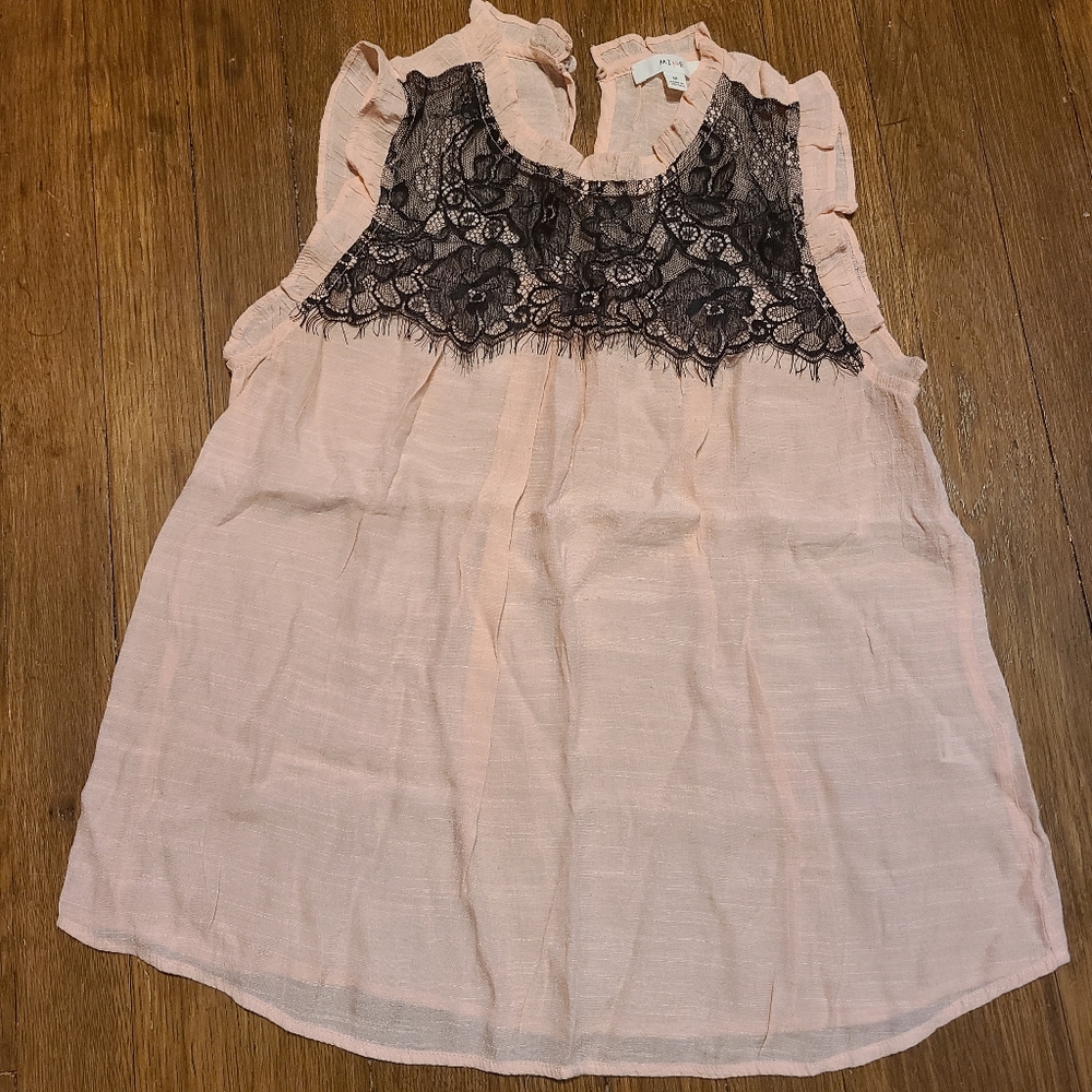 Lace insert tank top. MINE Brand size Med